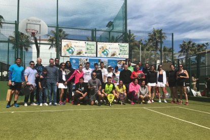 Algunas de las parejas premiadas en el Òpen El Pirata.