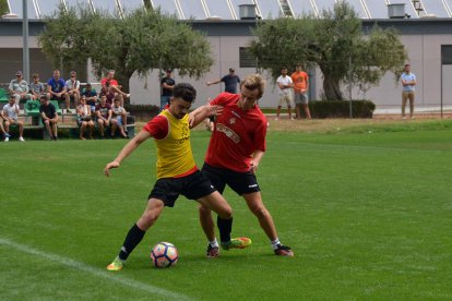 El Juvenil A s'ha endut el duel roig-i-negre.