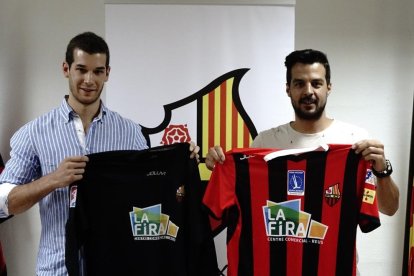 Los dos jugadores presentados.