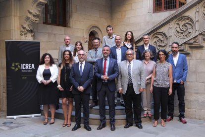 Fotografía de familia de los galardonados en el premio ICREA Academia de este año.