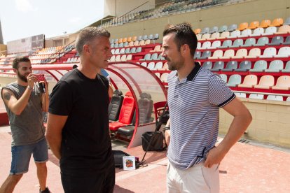 Lluís Carreras i Aritz López Garai, cara a cara, en la roda de premsa conjunta celebrada a l'Estadi Municipal de Reus.