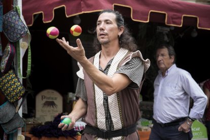 Juglares y trovadores podrán encontrarse en el Mercado Medieval de Tarragona hasta el domingo.