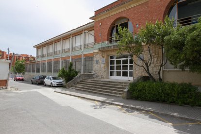 Una imagen de la fachada del equipamiento, en la calle Figueres.