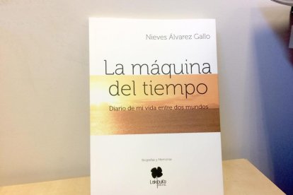 'La máquina del tiempo. Diario de mí vida entre dos mundos', de la asturiana Nieves Álvarez, es el primer libro editado por Lakibuks