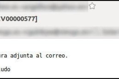 Al asunto del correo aparece la palabra Factura, además de otras posibles indicaciones.