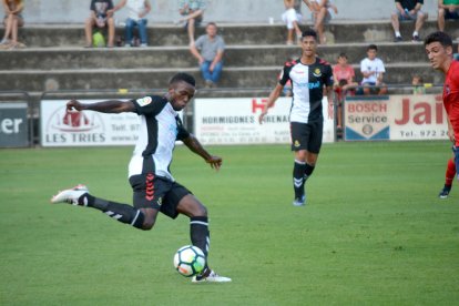 Emaná va anotar el primer gol del partit en la primera meitat.