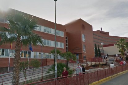 Imatge de l'hospital Virgen de la Arrixaca de Murcia, on està ingressada la menor.