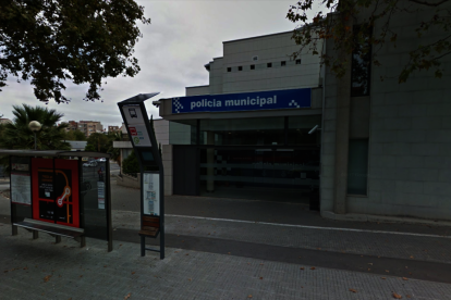 Imagen de la fachada exterior del edificio de la Policía Municipal de Terrassa.