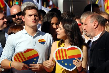 Albert Rivera i Inés Arrimadas a la manifestació de SCC.