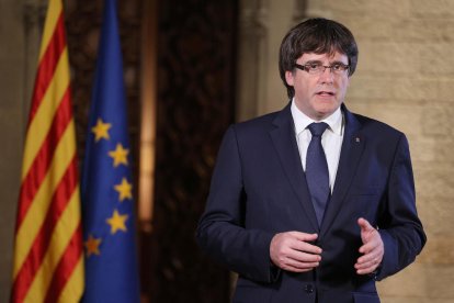 El presidente de Cataluña, Carles Puigdemont, durante su discurso.