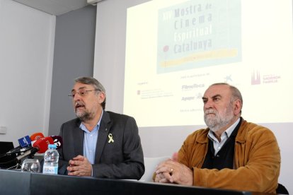 Vendrell y Capell durante la presentación de la Muestra de Cine Espiritual, este lunes 20 de noviembre.