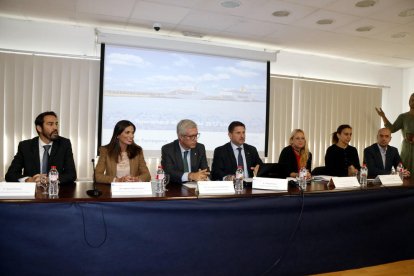 Un moment de la roda de premsa de balanç de la temporada de creuers del Port de Tarragona.