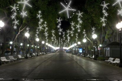 Imagen de simulación de cómo quedará la Rambla Nova con la nueva iluminación.