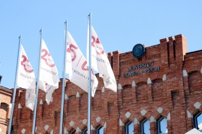 La façana del rectorat de la URV a Tarragona.