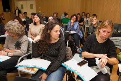 Imagen del taller que se ofreció ayer en el Sant Joan.