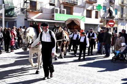 La festa compta amb més d'un centenar de carros i cavalleries.