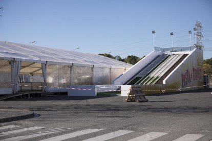 La nova pista de gel de les Gavarres obrirà aquest divendres.