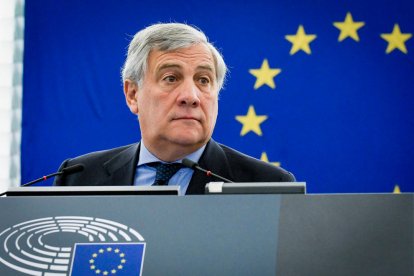 El president del Parlament Europeu, Antonio Tajani, durant la sessió plenària d'Estrasburg el 4 d'octubre.