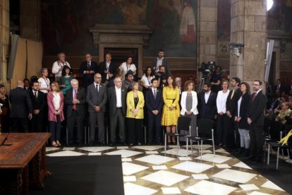 Els futurs consellers en l'acte de presa de possessió del nou Govern.