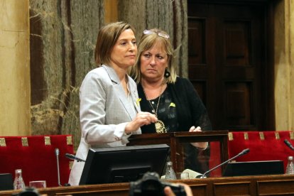 La presidenta del Parlament, Carme Forcadell, després de votar al Parlament, el passat 27 d'octubre.