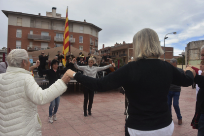 La entidad ha conmemorado el aniversario cono un baile de sardanas