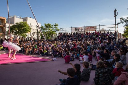 El Morell se llenará de espectáculos que mezclan circo, teatro, música y danza.