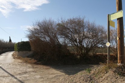 La intervención preveía urbanizar una superficie junto a la C-14, entre el cementerio y Granja Villa.