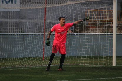 Becerra, el nou porter del Nàstic, s'enfrontarà a l'Espanyol, on va iniciar la seva formació.