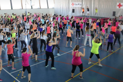 Imatge d'una anterior edició de la matinal solidària de zumba.