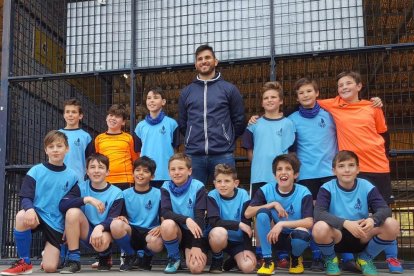 Equipo alevín de fútbol sala que viajará a Turín.