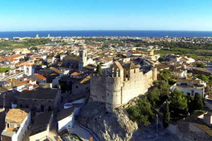 EL municipi es divideix en quatre zones: Calafell Històric, Segur, Calafell Nord i Calafell Centre.