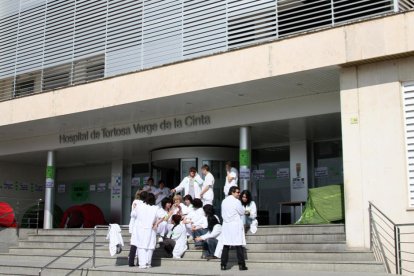 Imagen de la fachada del Hospital Verge de la Cinta de Tortosa.