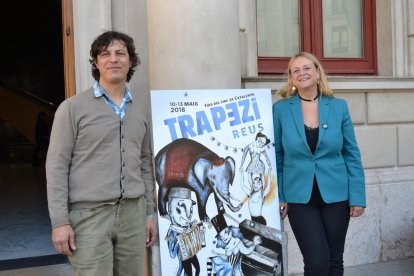 El director artístico de Trapecio, Leandro Mendoza (izquierda) y Montserrat Caelles han presentado el cartel de Trapecio 2018