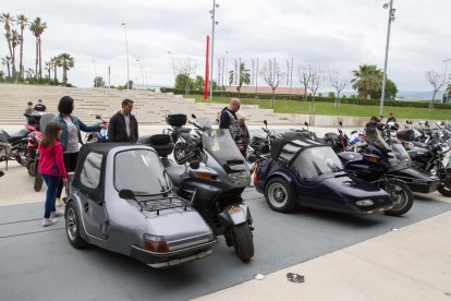 Alguns dels sidecars que es van poder veure en una mostra que va aplegar models únics a l'Estat.