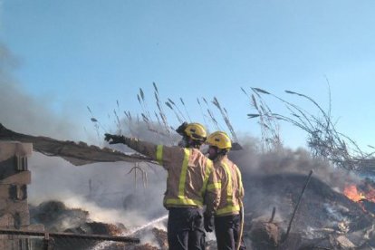 Imatge de l'incendi al Parc Riuclar.