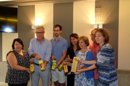 Imatge d'arxiu de la presentació d'una d eles ampolles commemoratives de Chartreuse a Tarragona.