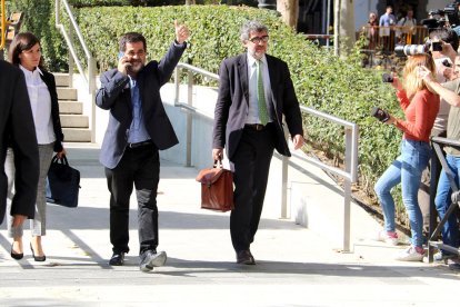 El president de l'ANC, Jordi Sànchez, sortint de l'Audiència Nacional el 16 d'octubre de 2017.