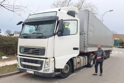 El vehicle va quedar immobilitzat fins que el conductor va pagar la sanció.