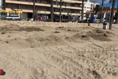 Calafell busca una solución ala regresión de las playas.