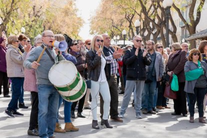 Imatge de la reivindicació organitzada per Pensionistes amb Dignitat i celebrada a la rambla Nova.