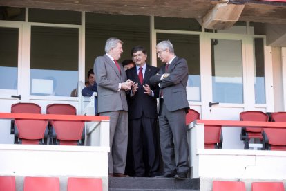 El ministro Méndez de Vigo, el presidente del Nàstic, Josep Maria