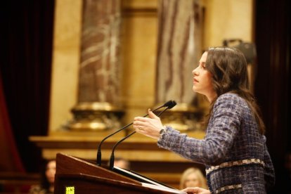 La líder de Cs, Inés Arrimadas, durante su discurso en el pleno de investidura.