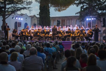 El concierto contó con un gran número de público asistente.