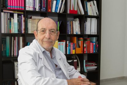 El doctor Joan Borràs, director adjunt d'Oncologia de l'Hospital Sant Joan de Reus.