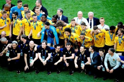 Els jugadors belgues celebrant la medalla de bronze