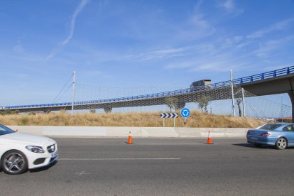 Aquesta és la xarxa que ha instal·lat el Ministerio de Fomento per evitar noves caigudes.