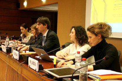 Imagen de la Conferencia en la ONU sobre la situación en Cataluña con la abogada internacioal Rachel Lindon.