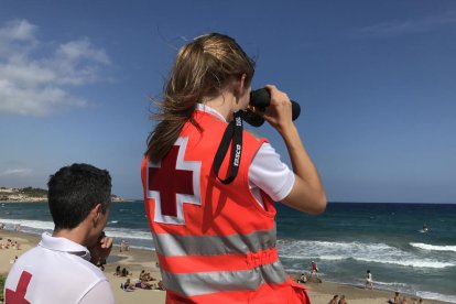 Las personas escogidas trabajarán como socorristas acuáticos en playas y piscinas de la demarcación.