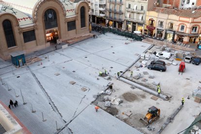 Imagen cenital de la plaza Corsini realizada el pasado mes de noviembre, cuando todavía no se había acabado de pavimentar el espacio.