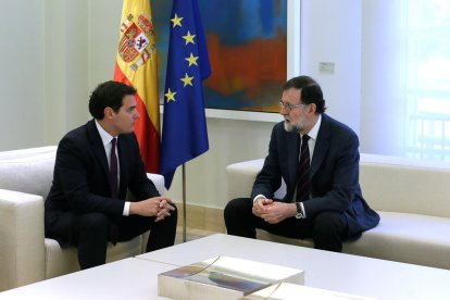 Reunión entre el presidente de Cs, Albert Rivera, y el presidente español, Mariano Rajoy.